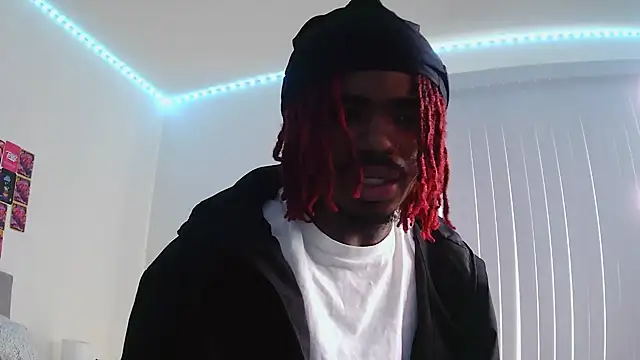 Snapshot of risktakinndolo chatting on October 11, 2025, 4:52 pm risktakinndolo online show from October 11, 2025, 4:52 pm