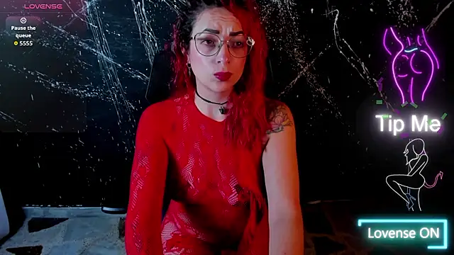 RoxanneStorm  online show from February 2, 2026, 4:22 am