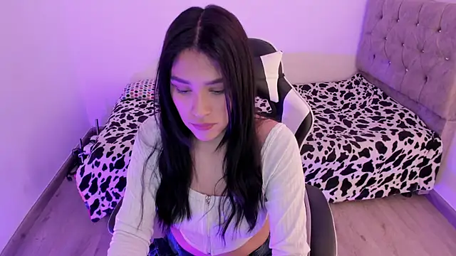 megaan cb online show from November 4, 2025, 1:04 pm