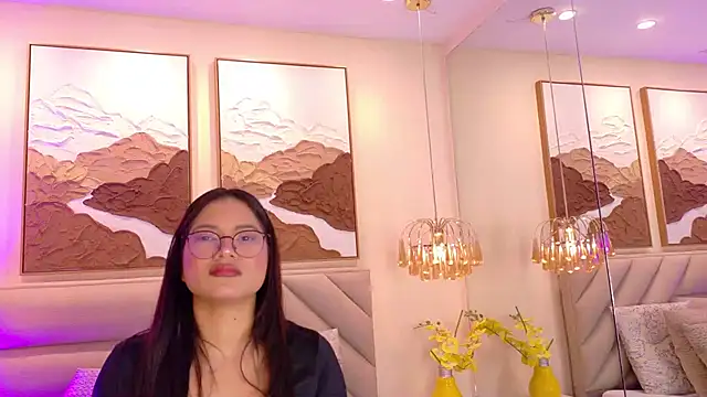 Snapshot of kendalFox_ chatting on November 7, 2025, 1:43 am kendalFox online show from November 7, 2025, 1:43 am