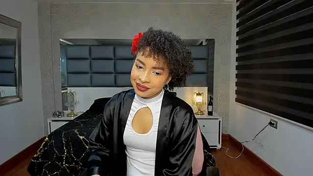 Snapshot of Lucia_jane chatting on December 2, 2025, 7:26 pm Lucia jane online show from December 2, 2025, 7:26 pm