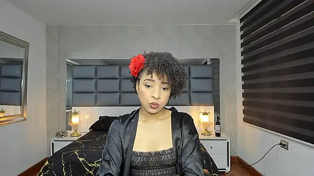 Snapshot of Lucia_jane chatting on November 26, 2025, 7:47 pm Lucia jane online show from November 26, 2025, 7:47 pm