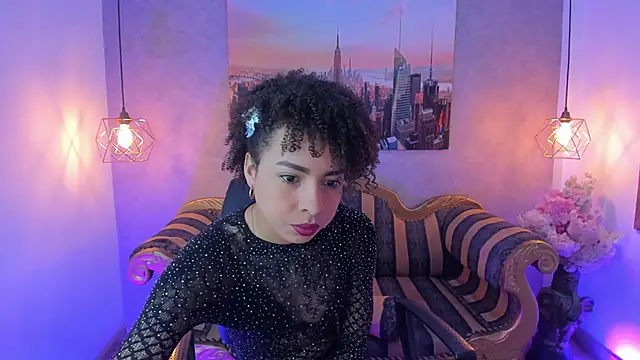 Snapshot of Lucia_jane chatting on October 23, 2025, 7:56 pm Lucia jane online show from October 23, 2025, 7:56 pm