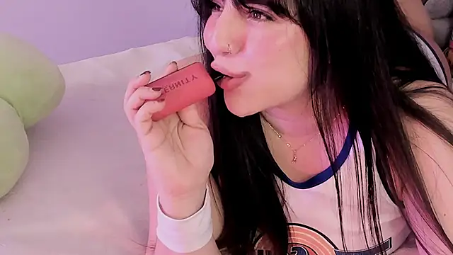 Snapshot of Camila_Matinez_ chatting on January 8, 2026, 1:55 am Camila Matinez online show from January 8, 2026, 1:55 am