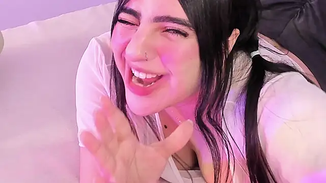 Snapshot of Camila_Matinez_ chatting on February 24, 2026, 2:01 am Camila Matinez online show from February 24, 2026, 2:01 am