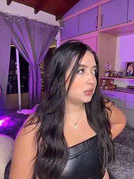 Emiily Moore1 online show from December 5, 2025, 3:49 am