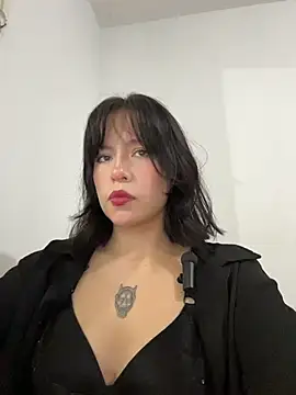 Snapshot of aliciia_23 chatting on November 7, 2025, 11:08 pm aliciia 23 online show from November 7, 2025, 11:08 pm