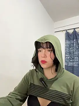 Snapshot of aliciia_23 chatting on November 13, 2025, 11:19 pm aliciia 23 online show from November 13, 2025, 11:19 pm