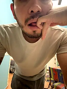 Snapshot of disvla chatting on November 30, 2025, 9:54 am disvla online show from November 30, 2025, 9:54 am