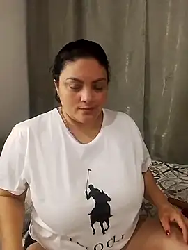 tiffany Johnson1 online show from May 31, 2026, 2:06 am