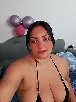 tiffany Johnson1 online show from February 13, 2026, 10:32 pm