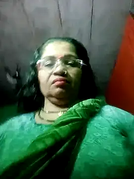 Snapshot of Manavi_x chatting on October 9, 2025, 10:32 pm Manavi x online show from October 9, 2025, 10:32 pm