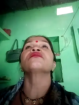 Snapshot of Manavi_x chatting on October 15, 2025, 10:12 am Manavi x online show from October 15, 2025, 10:12 am