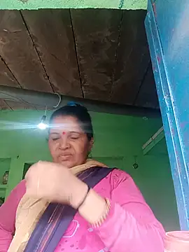 Snapshot of Manavi_x chatting on June 18, 2026, 1:37 am Manavi x online show from June 18, 2026, 1:37 am