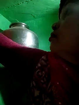 Snapshot of Manavi_x chatting on December 4, 2025, 11:59 pm Manavi x online show from December 4, 2025, 11:59 pm