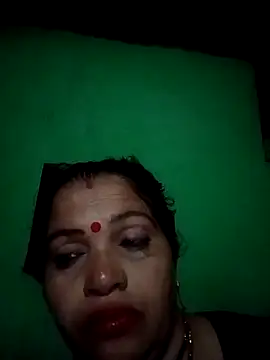 Snapshot of Manavi_x chatting on November 4, 2025, 9:40 pm Manavi x online show from November 4, 2025, 9:40 pm