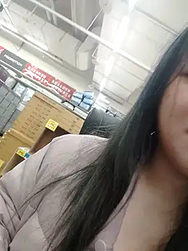 Lovelyanan online show from February 17, 2026, 3:09 pm