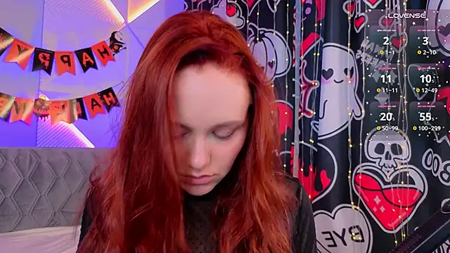 Snapshot of PollyVinice chatting on October 29, 2025, 12:15 pm PollyVinice online show from October 29, 2025, 12:15 pm