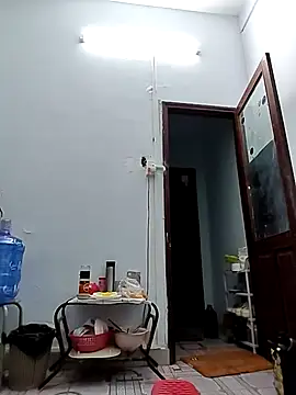 simsim-00 online show from November 27, 2025, 1:22 pm