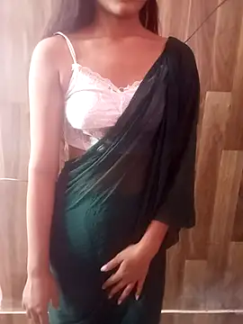 Snapshot of seema_rani68 chatting on October 16, 2025, 5:05 am seema rani68 online show from October 16, 2025, 5:05 am