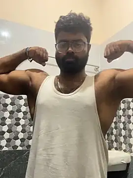 Snapshot of DJLOVE280825 chatting on October 12, 2025, 2:29 pm DJLOVE280825 online show from October 12, 2025, 2:29 pm