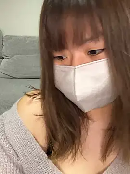 xxx yuna xxx online show from November 18, 2025, 8:56 pm