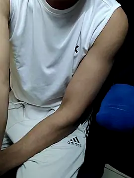 Snapshot of chocolate_alone chatting on October 21, 2025, 11:53 am chocolate alone online show from October 21, 2025, 11:53 am