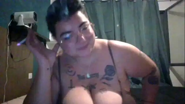 PirateXL online show from April 23, 2026, 11:28 pm