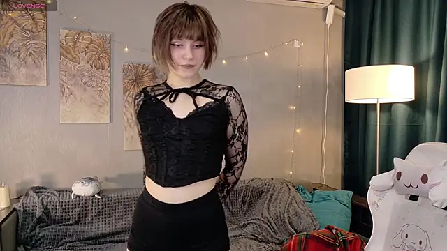 KikiMoor online show from February 26, 2026, 10:04 am