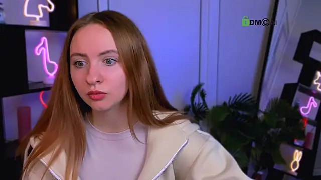 mila glow1 online show from September 28, 2025, 8:43 am