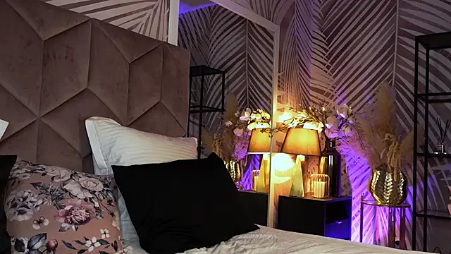 EvaRhea online show from March 24, 2026, 4:45 am