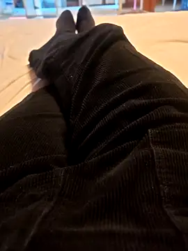 Snapshot of Horny_mummy chatting on November 6, 2025, 3:38 pm Horny mummy online show from November 6, 2025, 3:38 pm