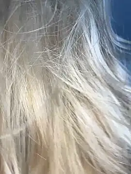 LunaMillie online show from September 13, 2025, 5:51 am