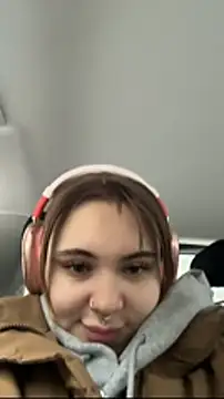 LunaMillie online show from January 9, 2026, 10:22 am