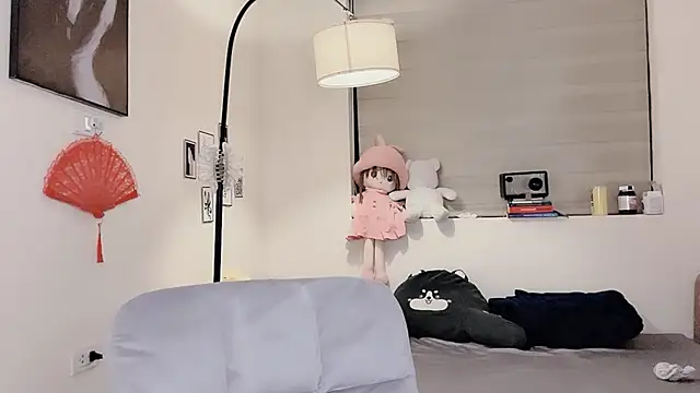 Snapshot of MaiLiiil chatting on October 11, 2025, 10:38 am MaiLiiil online show from October 11, 2025, 10:38 am