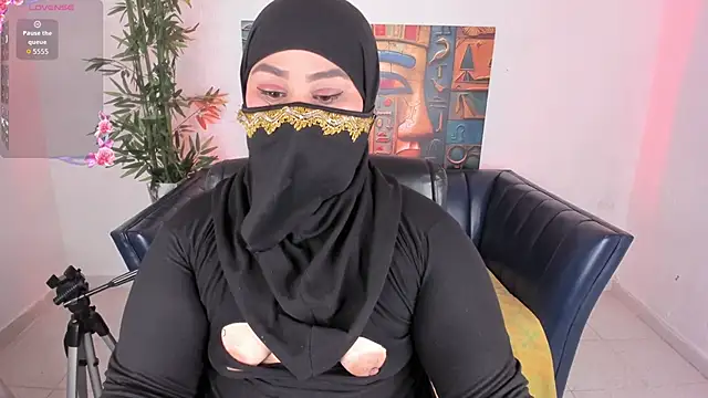 Snapshot of samanee_konn chatting on December 19, 2025, 7:05 pm samanee konn online show from December 19, 2025, 7:05 pm