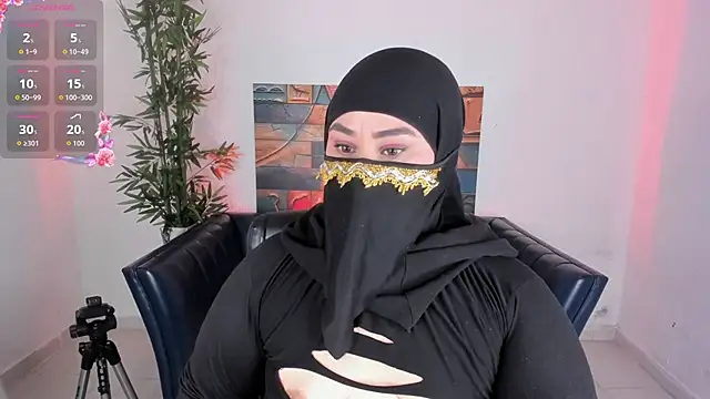 Snapshot of samanee_konn chatting on December 22, 2025, 7:03 pm samanee konn online show from December 22, 2025, 7:03 pm