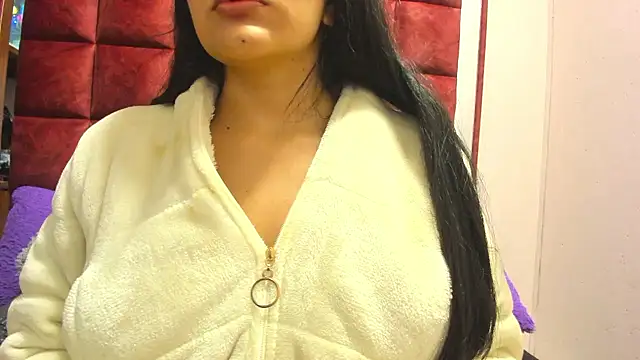 Snapshot of AANGELADIAZZ chatting on October 15, 2025, 4:00 am AANGELADIAZZ online show from October 15, 2025, 4:00 am