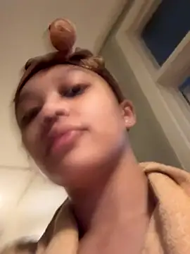 Marleymols online show from November 23, 2025, 4:06 pm