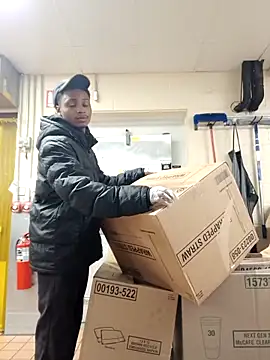 Dropdingo online show from November 11, 2025, 1:39 pm