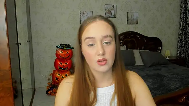 SabrinaCandi online show from November 7, 2025, 3:33 am