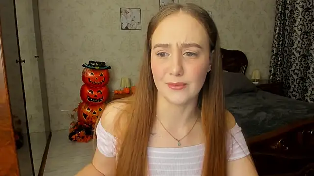 SabrinaCandi online show from November 5, 2025, 3:42 am