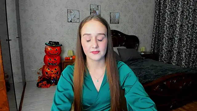 SabrinaCandi online show from November 4, 2025, 3:43 am