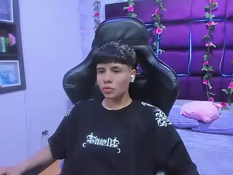 Bruno Cruzz online show from November 12, 2025, 2:26 am