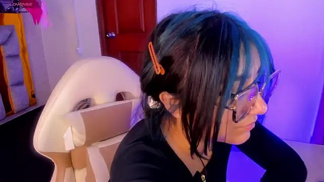 Snapshot of sophiievv chatting on February 25, 2026, 9:14 pm sophiievv online show from February 25, 2026, 9:14 pm