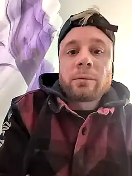 Snapshot of Chffbhf chatting on October 21, 2025, 6:57 am Chffbhf online show from October 21, 2025, 6:57 am