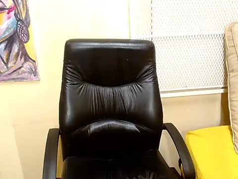 Snapshot of Kudziy chatting on November 7, 2025, 7:46 am Kudziy online show from November 7, 2025, 7:46 am