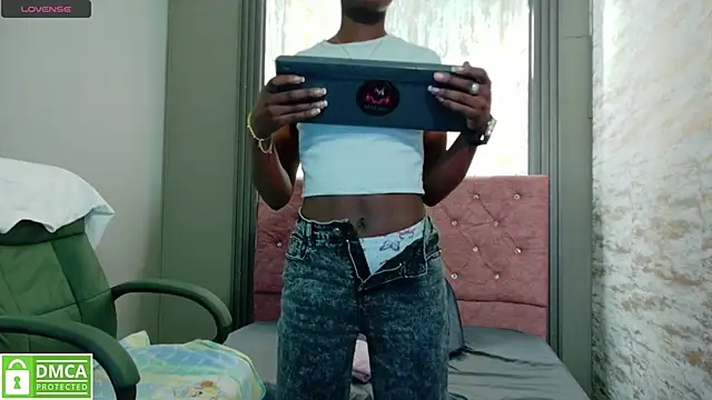 Snapshot of katia_green1 chatting on September 9, 2025, 11:41 am katia green1 online show from September 9, 2025, 11:41 am