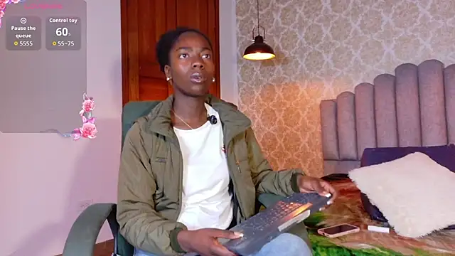 Snapshot of katia_green1 chatting on December 15, 2025, 12:22 pm katia green1 online show from December 15, 2025, 12:22 pm