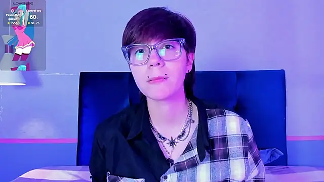 Tsuki Maru online show from February 5, 2026, 9:10 pm